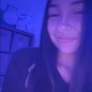 Meet your Posher, Mia